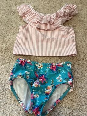 Ruffle Butts swimsuit/bikini girl, size 8